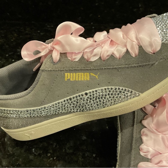 PUMA Classic Suede Trainers women’s Size 9 & SWAVORSKI stones, Pink satin laces - Picture 7 of 8